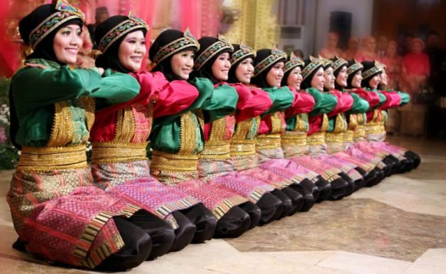 SENI TARI DAERAH